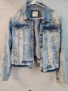 lot 148 image: Mudd Jean Jacket