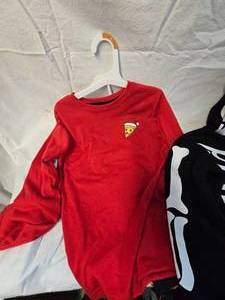 lot 153 image: Kids Outfits