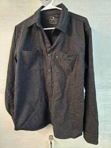 lot 186 image: Mens Medium Button up Shirt and Dress Shirt with Tie