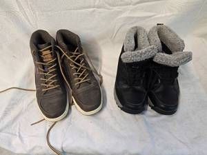 lot 209 image: (2) Pair Boots Size8, Levis
