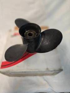 lot 252 image: Mercury Propeller