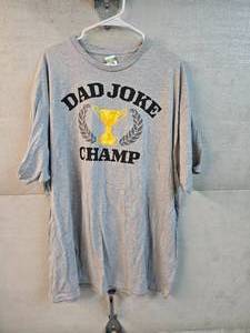 lot 260 image: Mens Shirts, Tee Shirt, Sweatshirt and Hawaiian Shirt
