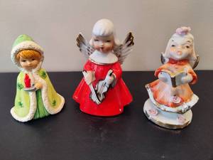 lot 104 image: Vintage Christmas Angels