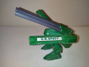 lot 17 image: Vintage 1985 Diecast Robotech Action Figure U.N. Spacy