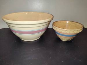 lot 73 image: Large Oven Ware Mixing Bowl