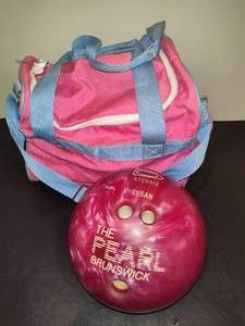 lot 84 image: Brunswick Pink Bowling Ball & Bag