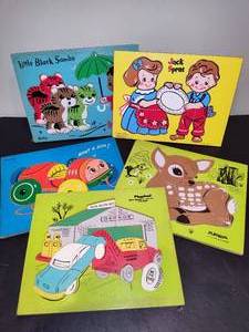 lot 23 image: Assorted Vintage Wood Childrens Puzzles