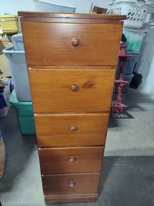 lot 80 image: Five-Drawer Wood Lingerie Storage