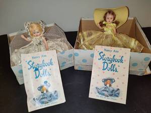 lot 76 image: Vintage Storybook Dolls