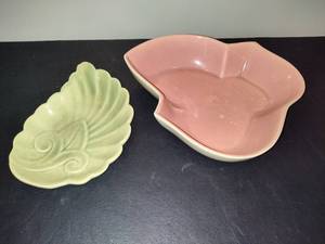 lot 99 image: Red Wing Pottery Pieces