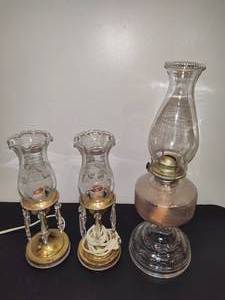 lot 54 image: Vintage Lamps