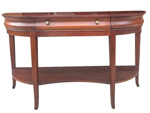 lot 13 image: Beautiful Console Table by Hekman, Gran Rapids