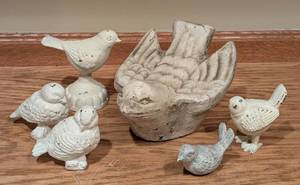 lot 88 image: Variety of Ceramic and Metal Bird Figurines