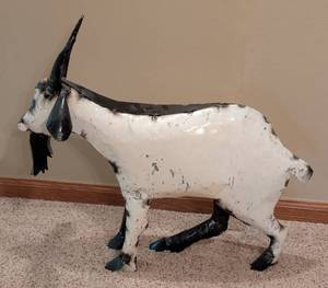 lot 79 image: Adorable Decorative Metal Goat