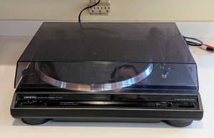 lot 34 image: Onkyo Turntable CP-1116A