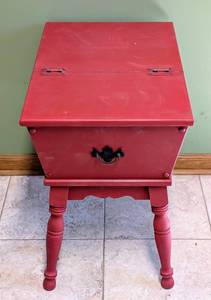 lot 39 image: Vintage Painted Farmhouse Dough Table Vintage Painted Wood Storage Table