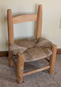 lot 66 image: Petite Vintage Woven Seat Childs Chair