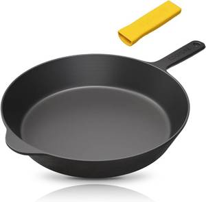lot 8 image: Cooklife 12 Lightweight Pre-Seasoned Cast Iron Skillet