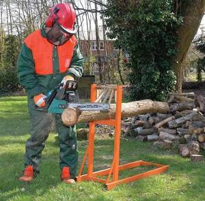 lot 83 image: Log Stand, 150kg B