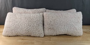 lot 304 image: 4 New Room Essentials Faux Shearling Rectangle Light Pink Throw Pillows N