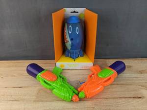 lot 305 image: Brand New Sun Squad Water Toys 2 Water Blasters and Shark Rocket Dive Toy N