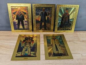 lot 10F image: 5 Donald Trump 24k Gold 45th Presidential Trading Cards N