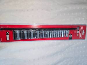 lot 23 image: New  drive sockets