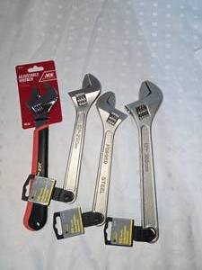 lot 36 image: New adjustable wrenchs