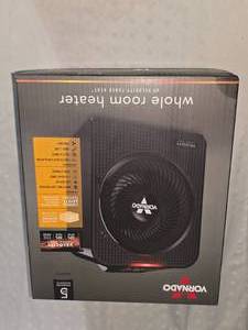 lot 70 image: New space heater
