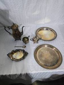 lot 82 image: tea setsilver platesilver
