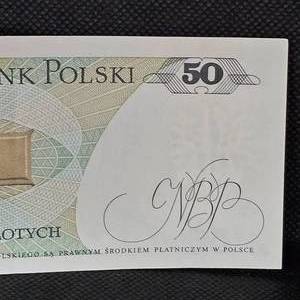 lot 74 image: 1988 Polish 50 Foreign Paper Bill Note