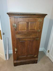 lot 6 image: Antique Wooden Ice Box Refrigerator with Brass Hardware