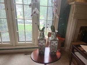 lot 15 image: Pair of Hand-Painted Chinese Porcelain Vases with Faux Orchid Floral Design