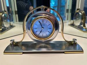 lot 46 image: Banbury Clock Company Quartz Desk Clock with Brass Accents