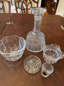 lot 49 image: Set of 5 Crystal Glassware Pieces including Decanter and Bowls