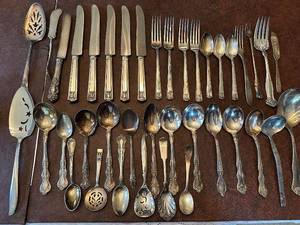 lot 50 image: Vintage Silver Plated Flatware Collection - Holmes & Edwards, Reed & Barton