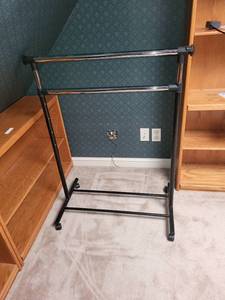 lot 211 image: Adjustable Metal Garment Rack with Wheels