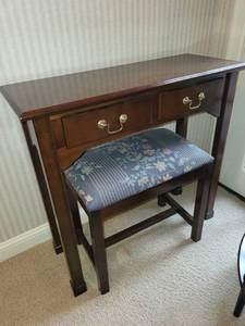 lot 214 image: Wood Console Table with Stools and Floral Upholstered Cushions