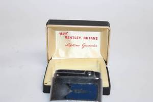 lot 6 image: Vintage Bentley Butane Lighter with Box