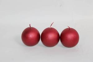 lot 72 image: Set of 3 PartyLite Red Ball Candles in Original Box