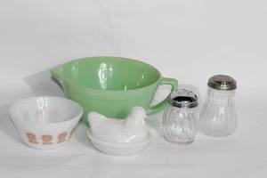 lot 100 image: Vintage Kitchenware Collection Jadeite Mixing Bowl, Milk Glass Hen Dish, Salt & Pepper Shakers Set