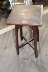 lot 140 image: Vintage Wooden Bar Stool with Rustic Finish