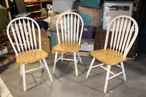 lot 141 image: Set of 3 Wooden Dining Chairs with White Frame
