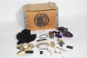 lot 182 image: Collection of Vintage Hair Accessories and Trinket Box