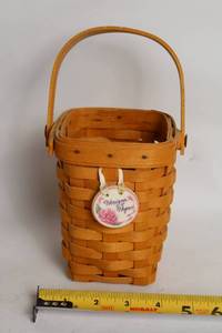 lot A-208 image: Longaberger Handwoven Horizon of Hope Basket