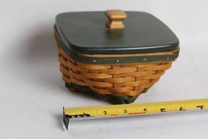 lot A-221 image: Longaberger Handmade Wooden Basket with Lid