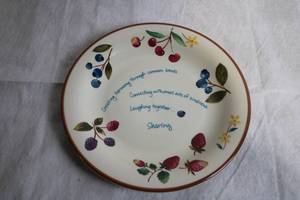 lot 223 image: Longaberger Ceramic Sharing Plate with Fruit Design