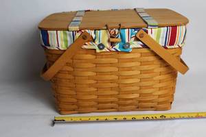 lot A-225 image: Longaberger Handwoven Picnic Basket with Striped Liner