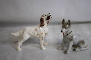 lot 230 image: Set of 2 Vintage Porcelain Dog Figurines - Ireland & Japan