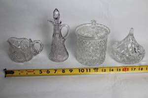 lot 231 image: Set of 4 Vintage Crystal Glass Serving Pieces